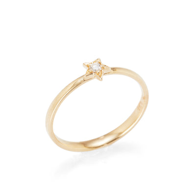 Mini star gold ring